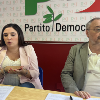 La consigliera Giulia Mazzitelli e l'assessore Roberto Molinari