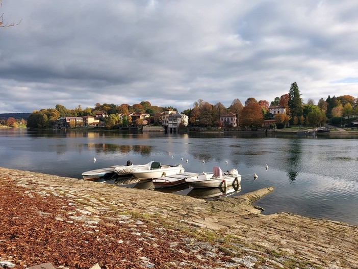 Uno scorcio del lungofiume di Sesto Calende