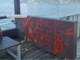 Luino, scritte “no vax” e contro il 5G deturpano ancora il Parco a Lago