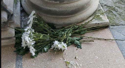 «Degrado al cimitero di Belforte. Il primo responsabile? La maleducazione...»