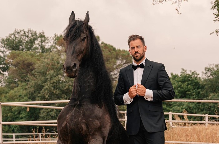 Lo spettacolo dei cavalli in libertà e della mototerapia al centro equestre &quot;La Mia Terra&quot; di Angera