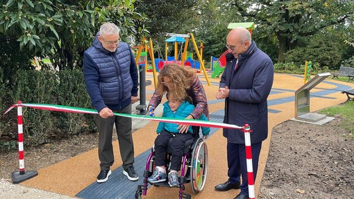 L'inaugurazione del parco giochi inclusivo di Villa Recalcati