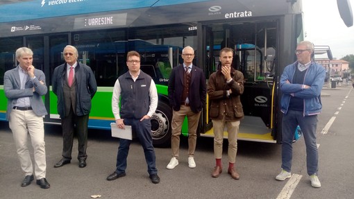 FOTO. Nove nuovi autobus elettrici e ibridi per la città di Varese