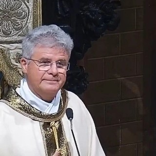 Monsignor Gabriele Gioia in una foto dalla pagina Facebook del Comunità Pastorale Sant'Antonio