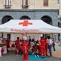 Un gazebo in piazza a Varese della Croce Rossa