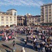 La marcia per i diritti dei bambini lungo le strade di Varese