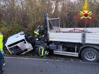 I vigili del fuoco sul luogo dell'incidente