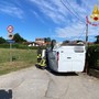 FOTO. Scontro tra un'auto e un furgone: due feriti a Brebbia