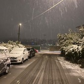 VIDEO - Una sera di altri tempi nella Varese innevata