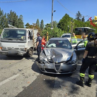 Auto contro furgone a Luino. Ferite due ottantenni