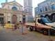 Piazza San Vittore si trasforma in Betlemme. Lavori di allestimento per il presepe vivente