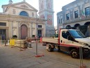 Piazza San Vittore si trasforma in Betlemme. Lavori di allestimento per il presepe vivente