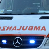 Cadono dalla moto in via Verdi, paura per due ragazzi di 17 e 18 anni