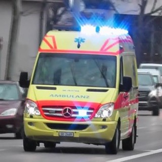 Incendio in un condominio di Lugano: una donna intossicata