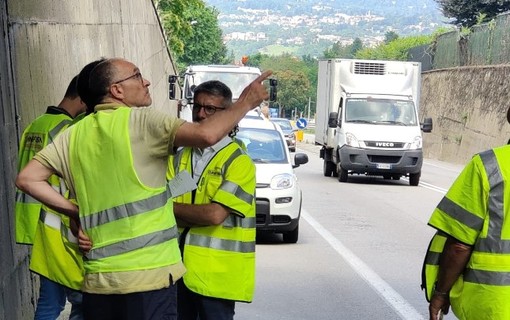 Gli addetti di Ansfisa in azione durante l'ispezione