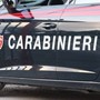 Ciclista a terra per arresto cardiocircolatorio, lo salvano i carabinieri con il defibrillatore