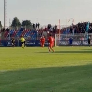 Cantamessa dell'Ospitaletto ferma la palla con uno splendido e clamoroso colpo di mano da volley, impedendo a Mazia di arrivare in porta. Tutti si aspettano il rosso ma l'arbitro mostra il giallo