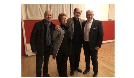 VIDEO E FOTO. Olgiate, tutto esaurito per la serata con Jeffery Deaver: «Scrivo per incutere terrore»