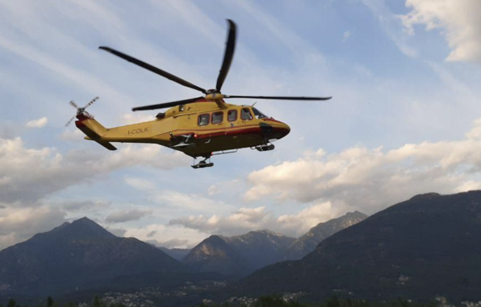 Scontro sulla statale 394 in Valcuvia: in volo l'elisoccorso, grave un motociclista