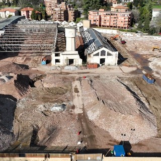 Il cantiere dell'Aermacchi durante i lavori di demolizione della scorsa primavera