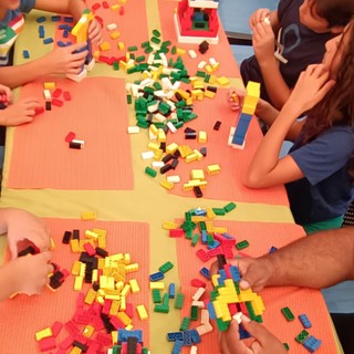 Mattoncino dopo mattoncino, per costruire il sorriso dei bambini in ospedale