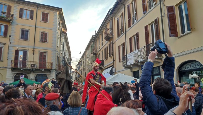 Varese, rivive la tradizione: celebrazioni, mercatini e solidarietà per la Festa di San Martino