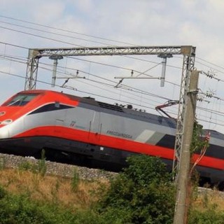 Stop treni a Pavia per fuga di gas, ritardi e cancellazioni