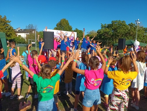 L’Arcobaleno di Nichi porta i bambini nel mondo delle fiabe