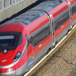 Frecciarossa Venezia-Milano bloccato per 4 ore senza elettricità