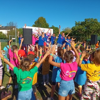 L’Arcobaleno di Nichi porta i bambini nel mondo delle fiabe