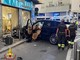 Con l'auto dentro una vetrina: muoiono marito e moglie a Milano