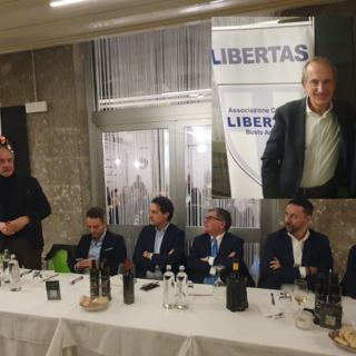 Busto, cena di Natale di Libertas con tanta Forza Italia: «La casa ideale per i moderati»