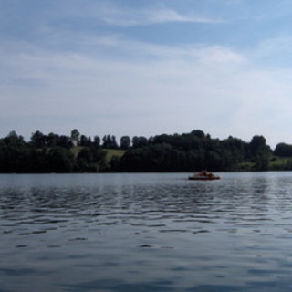 Uno scorcio del lago di Monate (foto d'archivio)