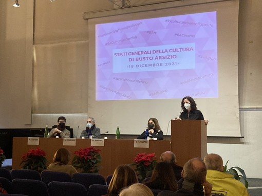 Manuela Maffioli apre i lavori: al suo fianco Giussani, Fogliani, Cositore