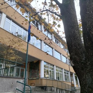 La scuola media Monteggia di Laveno Mombello