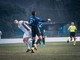 Il &quot;toro&quot; nerazzurro Martinez in azione contro la Caronnese (foto di Samuele Lucchi da Solbiatese Calcio 1911)