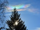 Nubi iridescenti nei cieli della provincia di Varese (foto tratta dalla pagina Facebook ufficiale del Centro Geofisico Prealpino)