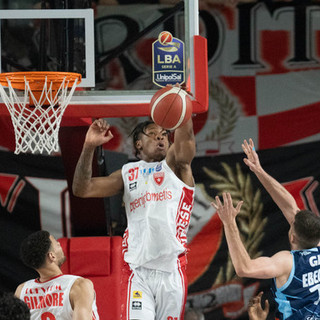 Pallacanestro Varese-Okeke, divorzio ufficiale: rescisso il contratto