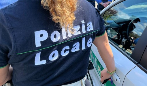 Varese, fermato a un controllo aggredisce la polizia locale: arrestato