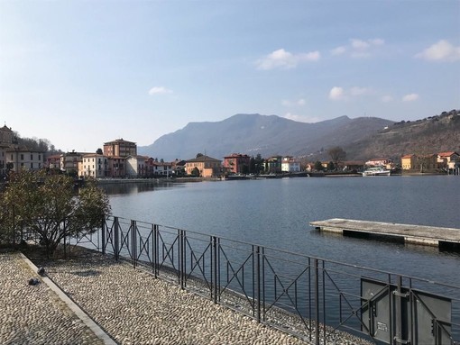 Il mercatino hobbistico sbarca sul lungolago di Porto Ceresio