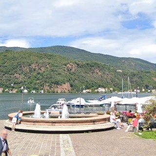 Piazza Bossi, a Porto Ceresio