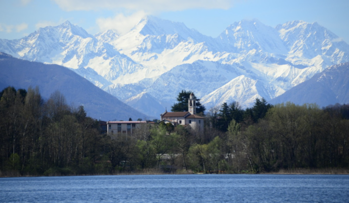 METEO. Sul Varesotto sole e qualche nuvola. Ma sarà un Natale all'insegna del vento