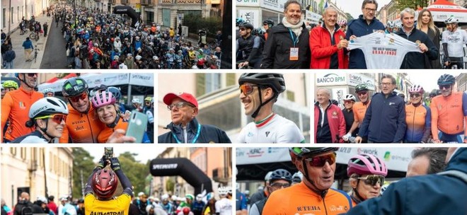 Una festa di popolo alla partenza della Gran Fondo Tre Valli Varesine con il ministro dell'Economia Giancarlo Giorgetti, il sindaco di Varese Davide Galimberti e il patron della Binda Renzo Oldani (fotoservizio Michele Del Re)