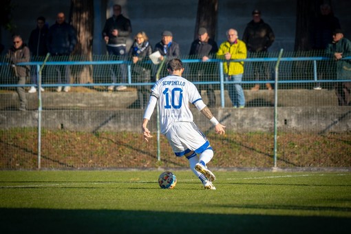 Denni Scapinello, 28 anni, capitano della Solbiatese (foto tratta dalla pagina Facebook ufficiale della Solbiatese Calcio 1911)