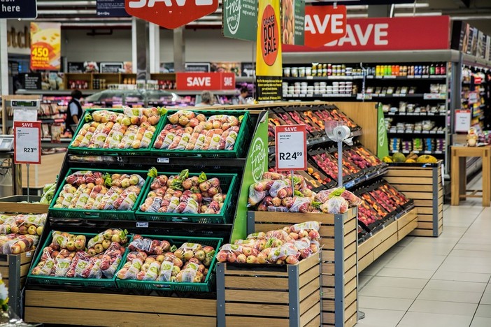 Orientarsi tra i reparti del supermercato: come massimizzare la tua spesa