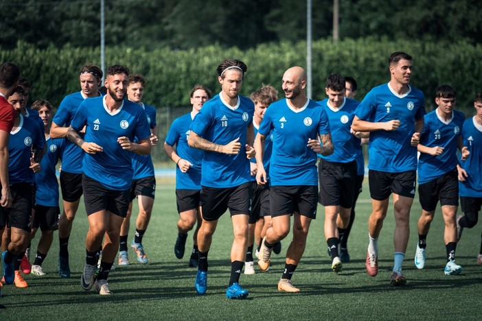 La Solbia corre verso l'inizio del campionato (foto tratta dalla pagina Facebook ufficiale della Solbiatese Calcio 1911)