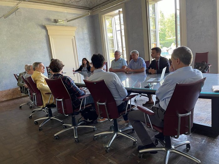 Centro Federale del Ghiaccio, Varese insiste: tavolo tecnico a Palazzo Estense