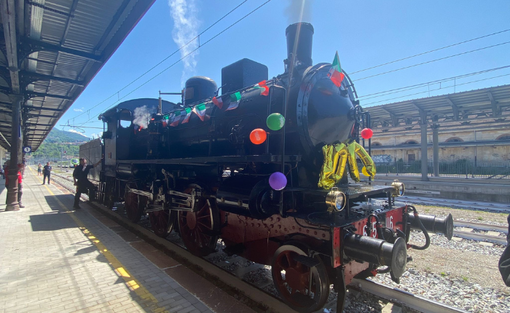 Buon compleanno alla centenaria &quot;Signorina&quot;, la storica locomotiva a vapore di Luino (foto tratte da Luinonotizie.it)