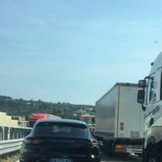 Traffico intenso dalla Liguria sulla rete autostradale, iniziato il controesodo di Capodanno