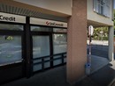 La filiale di via Gasparoli dell'Unicredit di Cassano Magnago (foto da Google Street View)